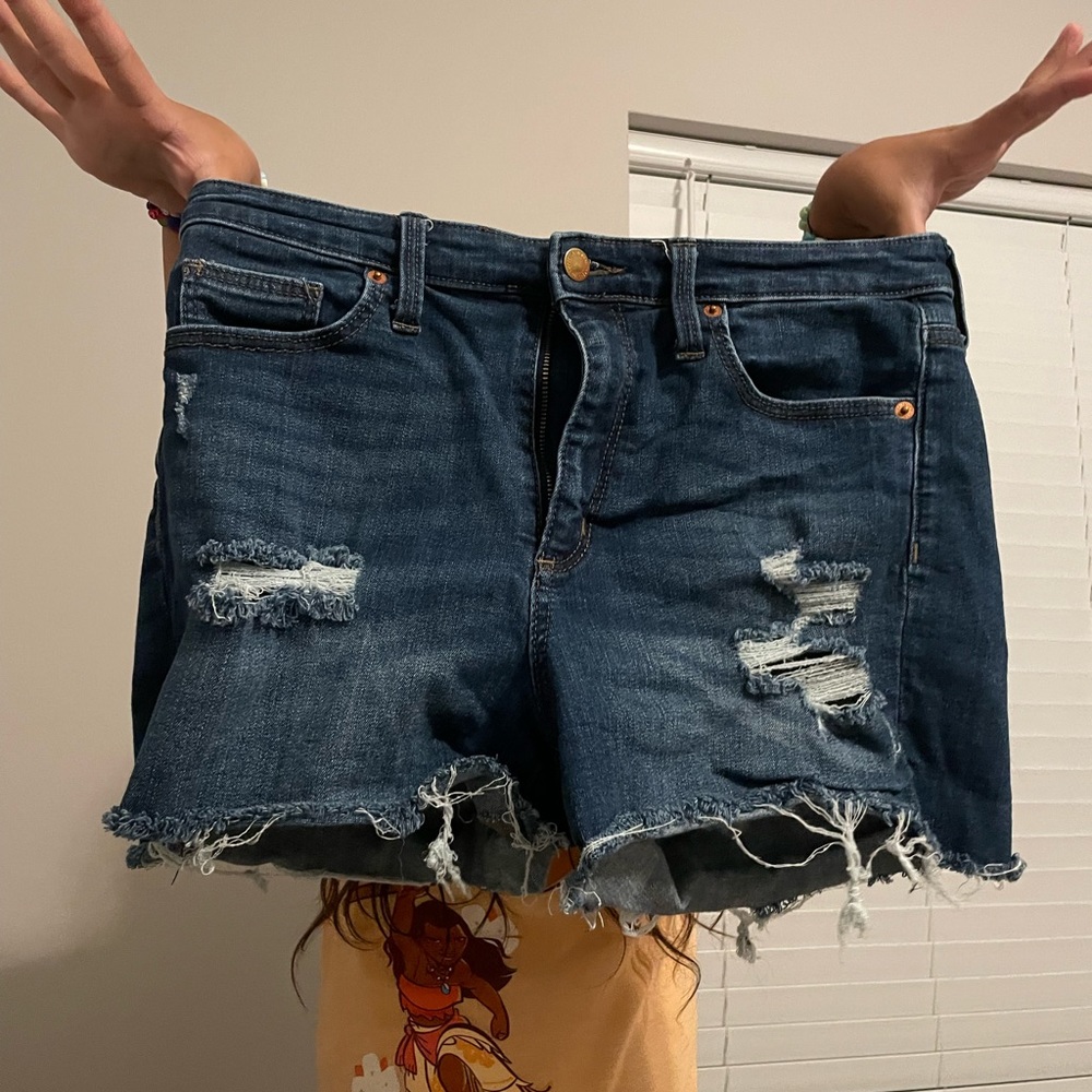 SUMMER JEAN SHORTS